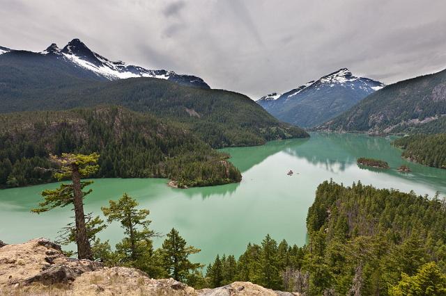 090 North Cascades NP, Diablo Lake.jpg